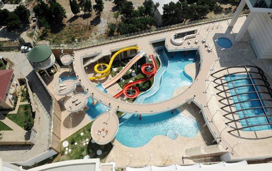 پارک آبی هتل کمپینسکی باکو