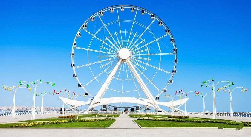 چرخ و فلک باکو