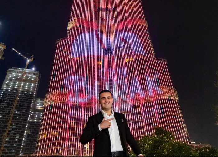 تصویر بوراک روی برج خلیفه