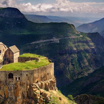 منطقه زیبای قفقاز گرجستان، آذربایجان و ارمنستان